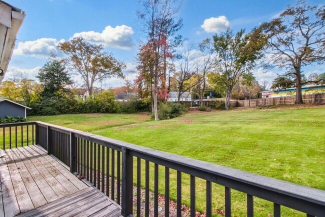 Building Photo - 1990 Wingate Rd