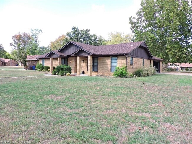 Primary Photo - 8617 Meadow Dr