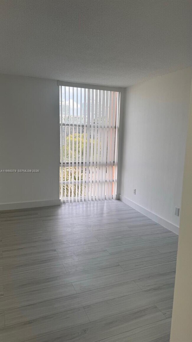 Building Photo - 200 172nd St