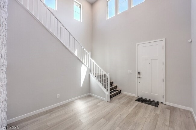 Building Photo - 12392 Aster Hills Ave