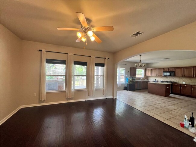 Building Photo - 10924 Reliance Creek Dr