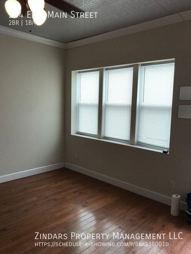 Building Photo - 204 E N Main St