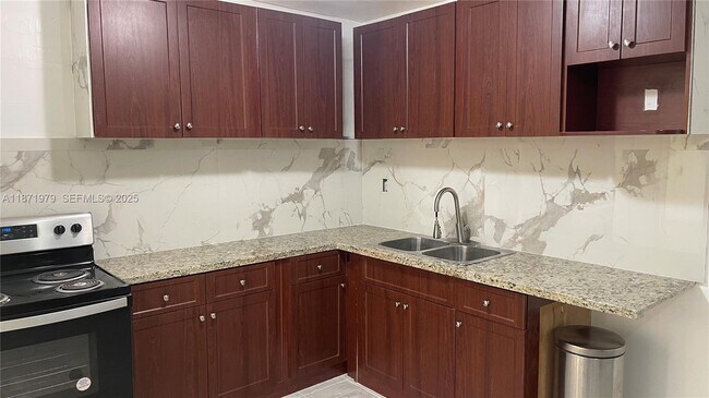 Building Photo - 301 N 67th Ave