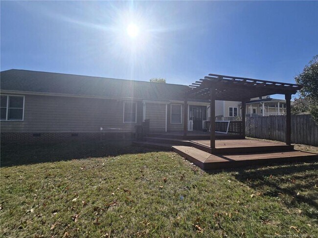 Building Photo - 5544 Bear Creek Cir