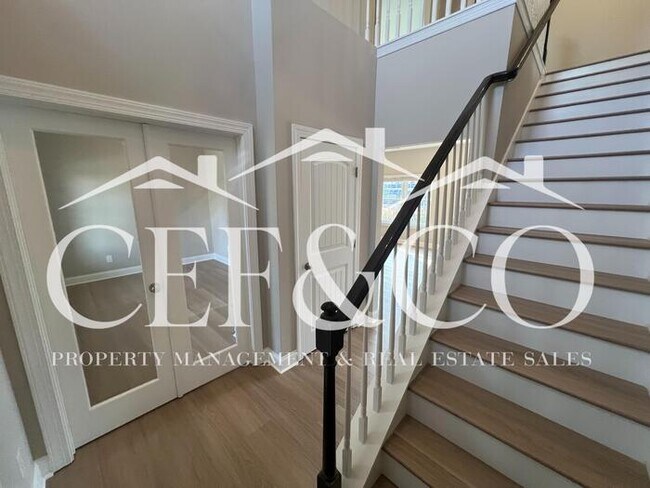 Building Photo - Spacious 3 bedroom 2.5 bedroom available in Moore!