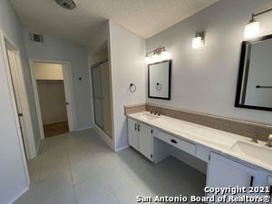 Building Photo - 13923 Cedar Canyon