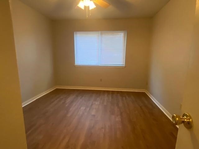 Building Photo - 3200 Ginger Dr