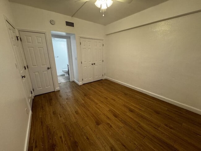 Building Photo - 103 E Central Ave