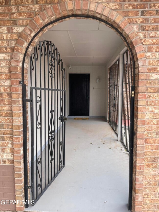 Building Photo - 10604 Fieldrock Ct