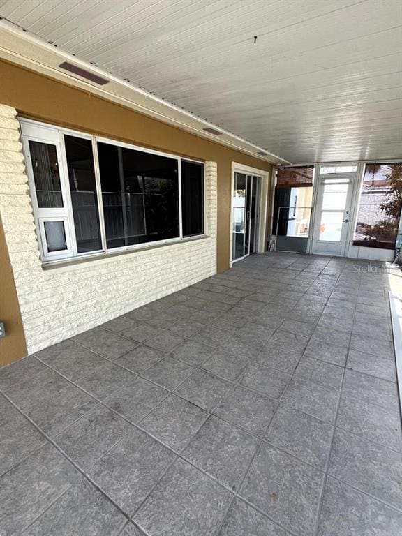Building Photo - 360 72nd Ave