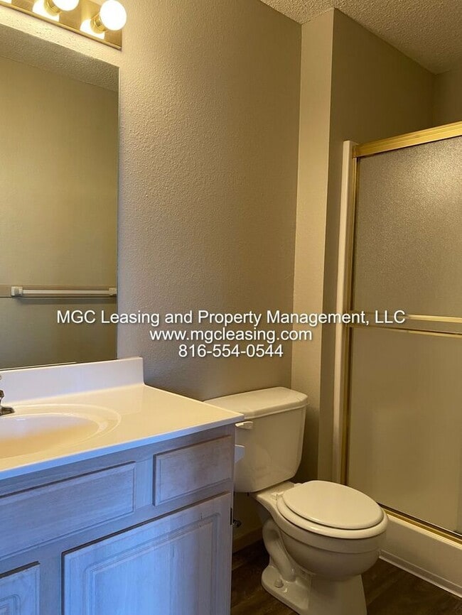 Building Photo - South Gardens Townhomes: 2-bedroom townhome available now in Harrisonville