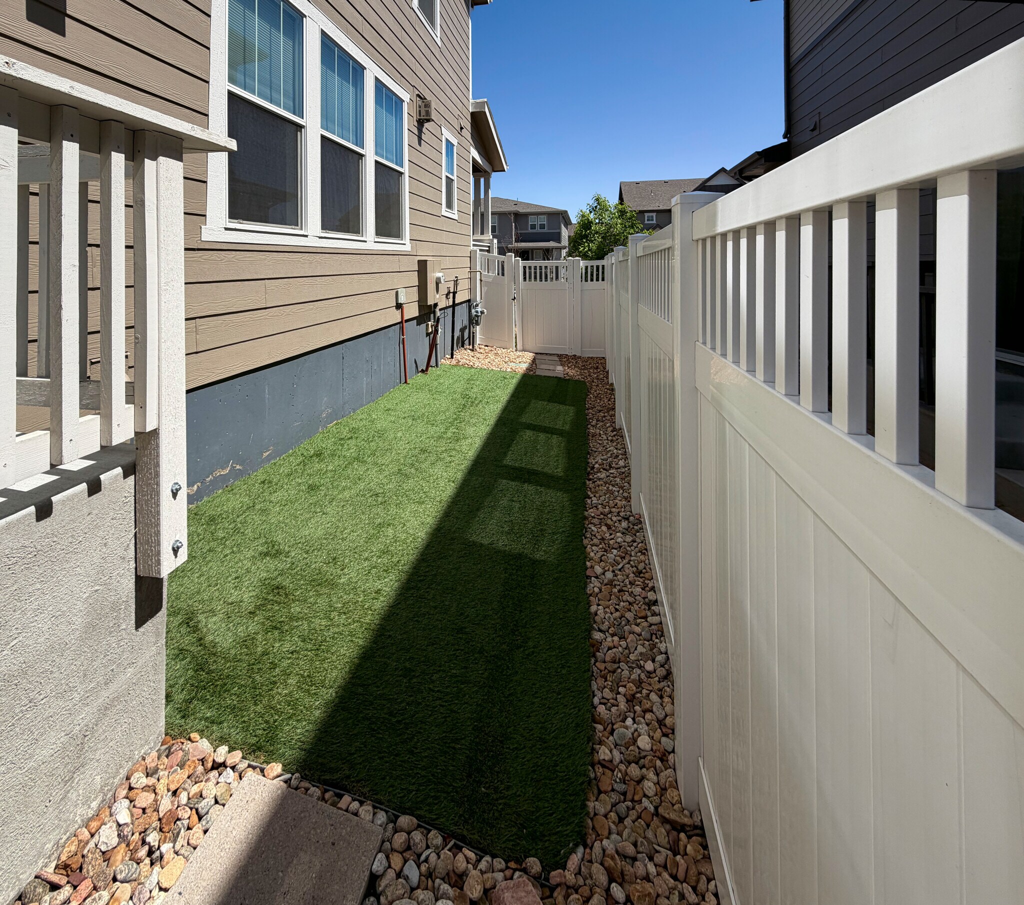 Building Photo - 2497 Winding Dr