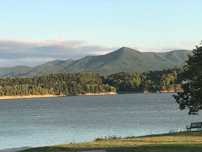 Primary Photo - Lakefront Living with Stunning Views