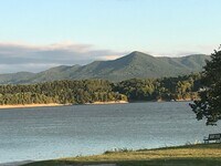 Building Photo - Lake Life!!!