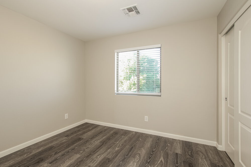 Building Photo - 11704 W Mauna Loa Ln