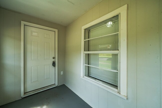 Building Photo - 1812 26th Ave