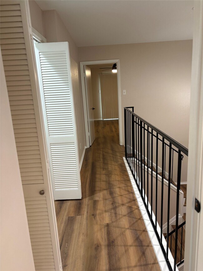 Building Photo - 14515 Wunderlich Dr