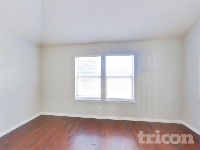 Building Photo - 8621 Sagebrush Trail
