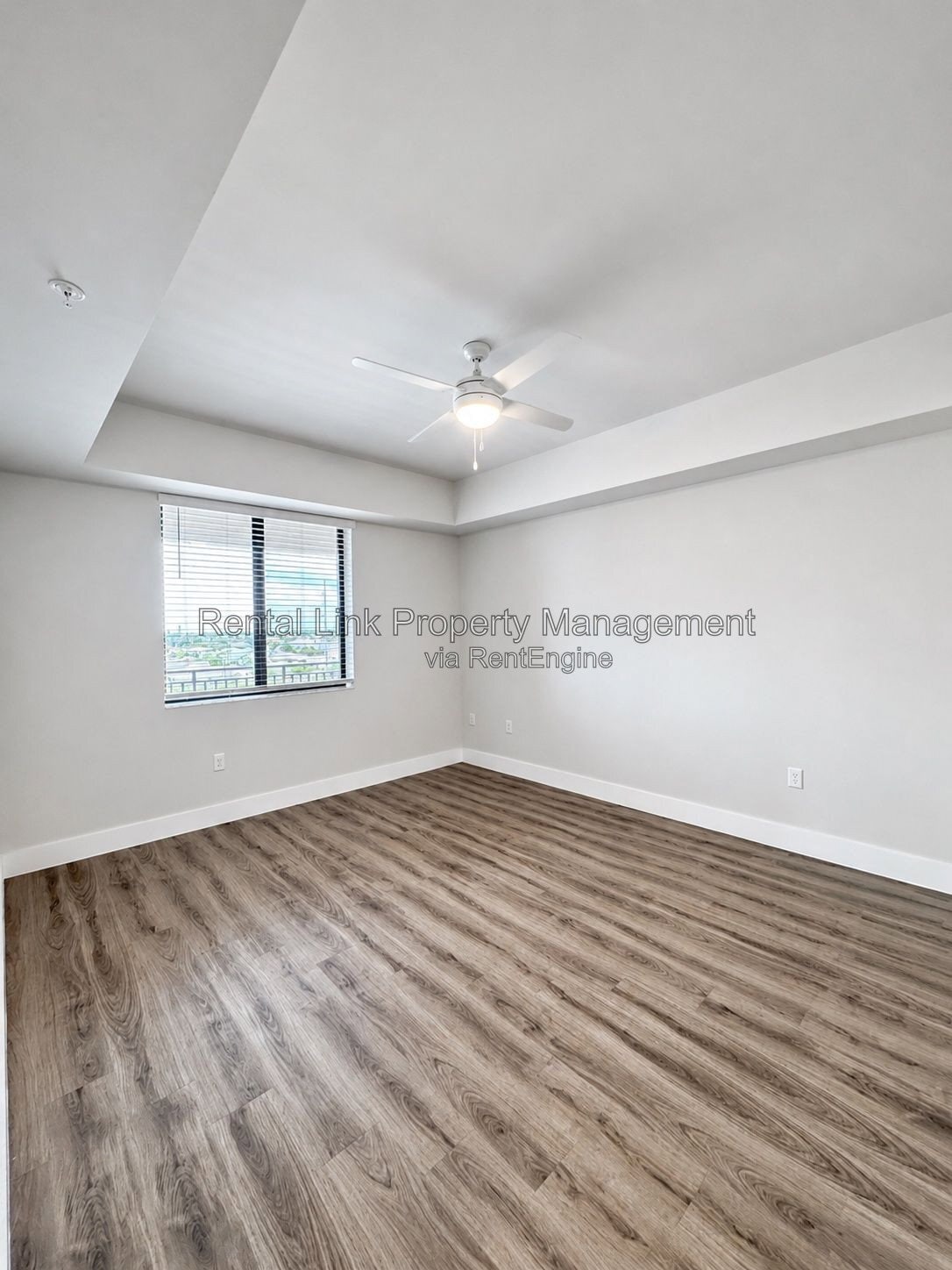 Building Photo - 414 Cape Coral Pkwy E