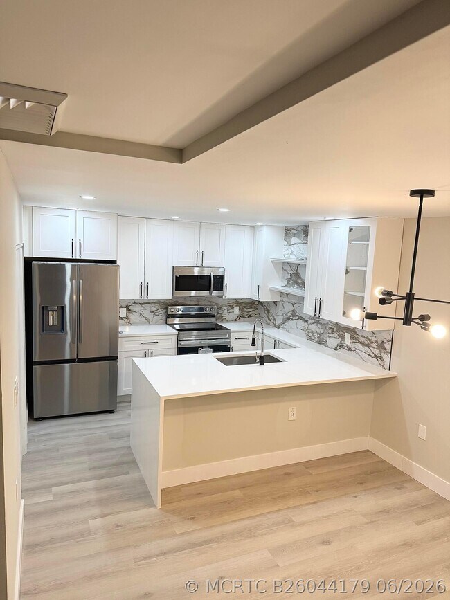 Building Photo - 205 Charter Way