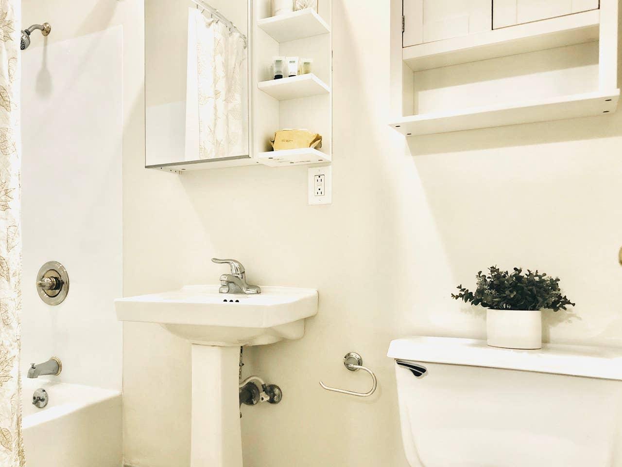 Second bathroom also features a bathtub/shower comvination - 621 W 43rd St