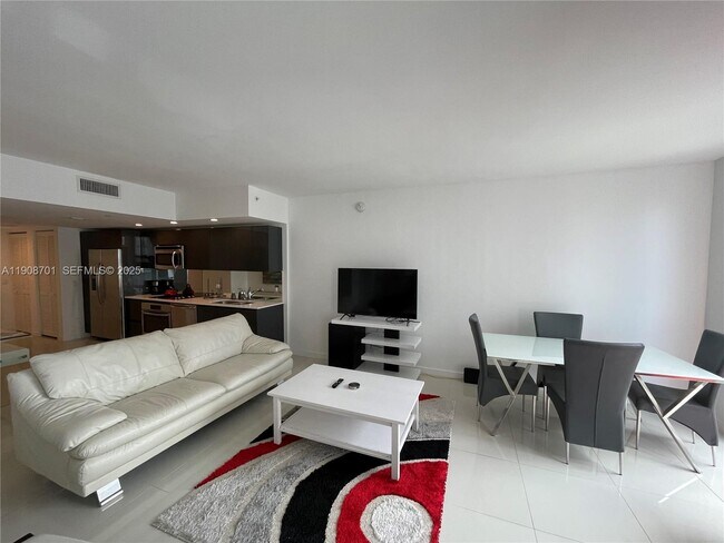 Building Photo - 31 SE 6th St