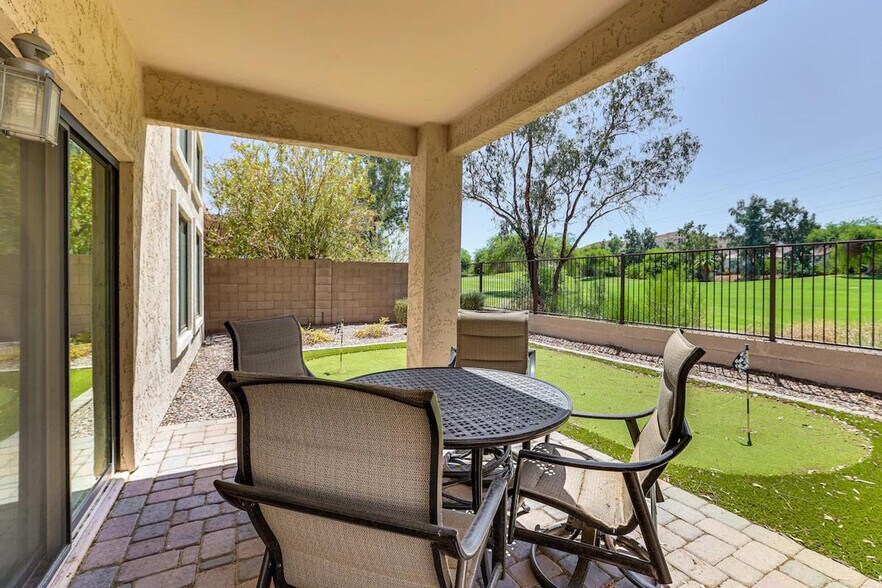 Building Photo - 3043 E Fremont Rd