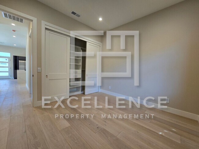 Building Photo - Brand New Build - 2/2 Cottage, Fenced Yard...