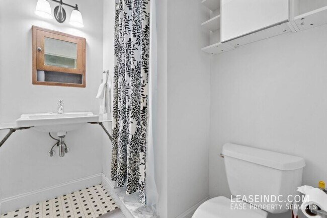 Building Photo - 1503 12th St NW