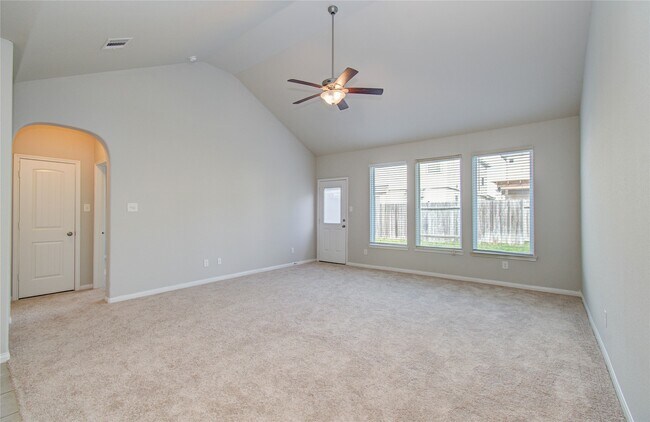 Building Photo - 24938 Pavarotti Pl