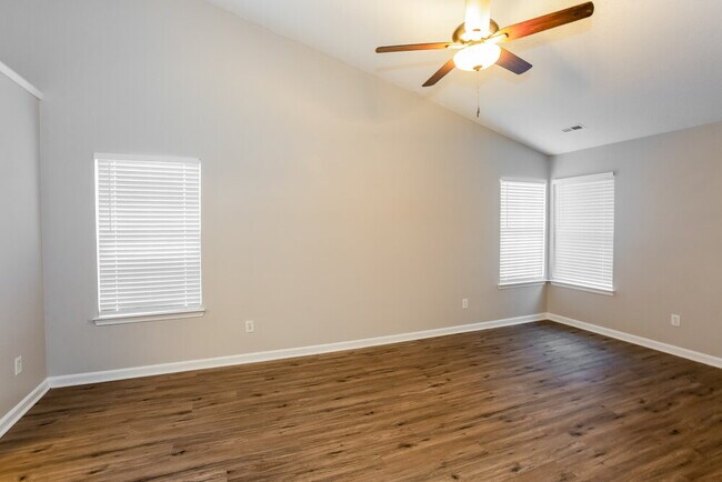 Building Photo - 6812 Blake Brook Dr