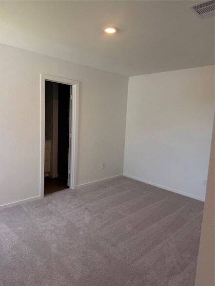 Building Photo - 20150 Green Mallard St