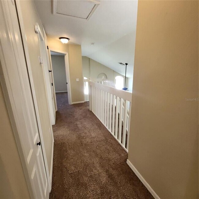 Building Photo - 25903 Bloomsbury Ct