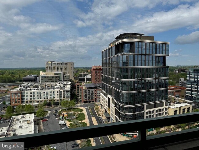 Building Photo - 11700 Old Georgetown Rd
