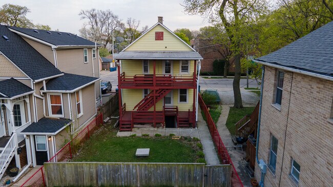 Building Photo - 7517 Franklin St