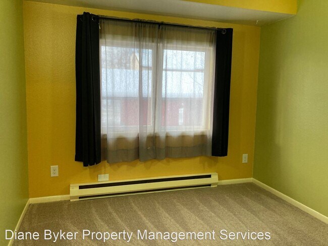 Building Photo - 3 br, 2.5 bath House - 7782 Boundary Avenue