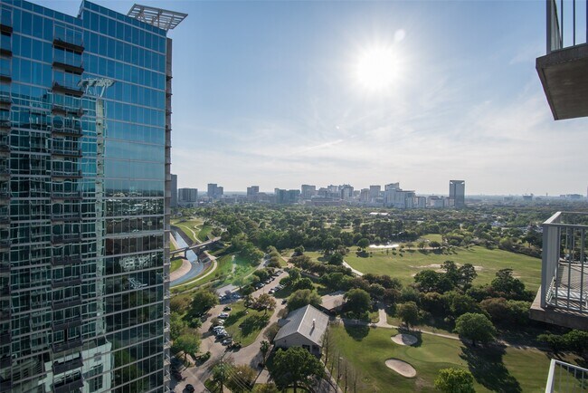 Building Photo - 5925 Almeda Rd