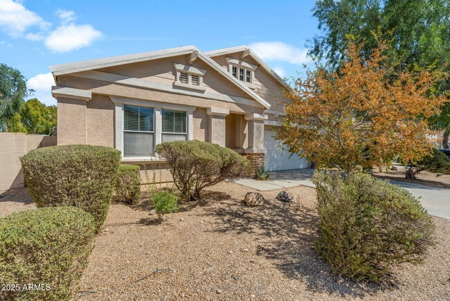 Building Photo - 13644 W San Juan Ave