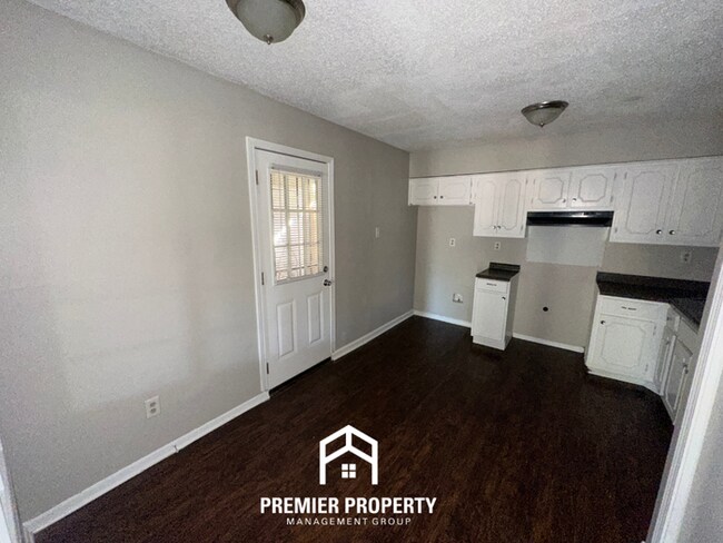 Building Photo - 4230 Runningbrook Cir