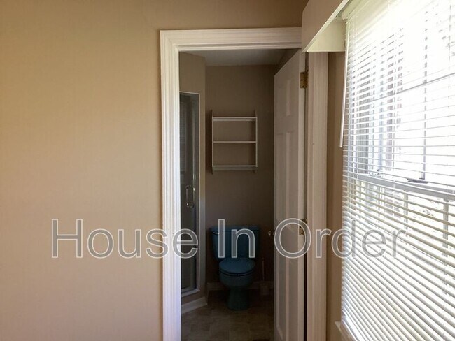 Building Photo - 112 Crooked Creek Rd