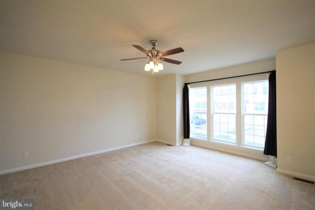 Building Photo - 609 Ellison Dr