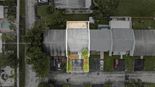 Building Photo - 10387 SW 209th Ln