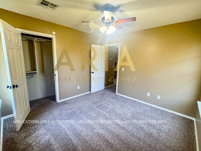 Building Photo - GORGEOUS 4 BED/2 BATH HOME IN EAGLE CLIFF ...