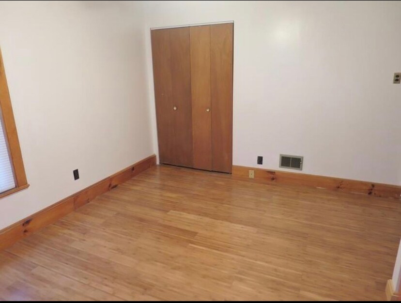 Building Photo - 90 Wallace St