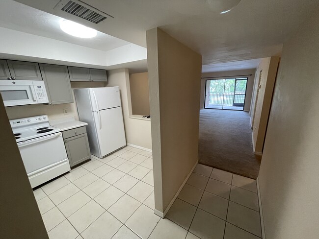 Building Photo - 28181 Pine Haven Way