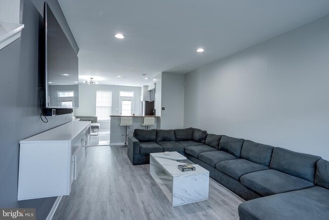 Building Photo - 14 Tylers Ct