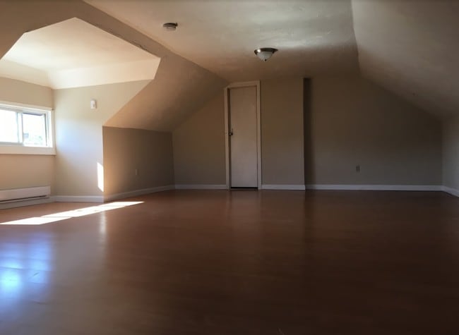 Building Photo - 295-297 Washington St. #295