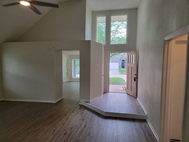 Building Photo - 6311 Diamond Rock Dr