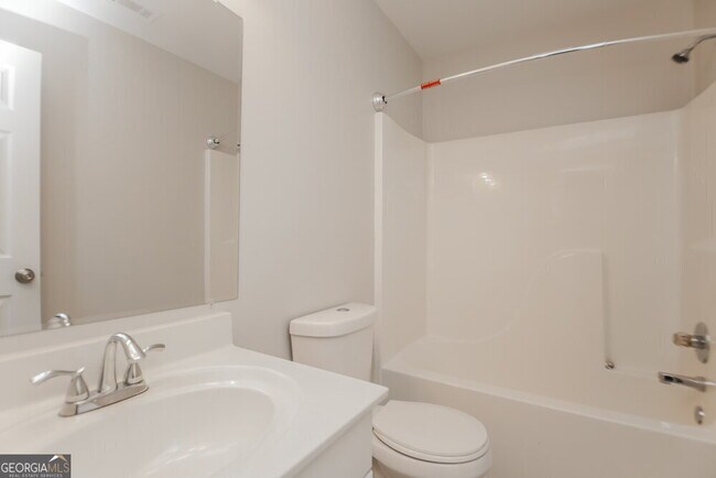 Building Photo - 403 Azalea Cove