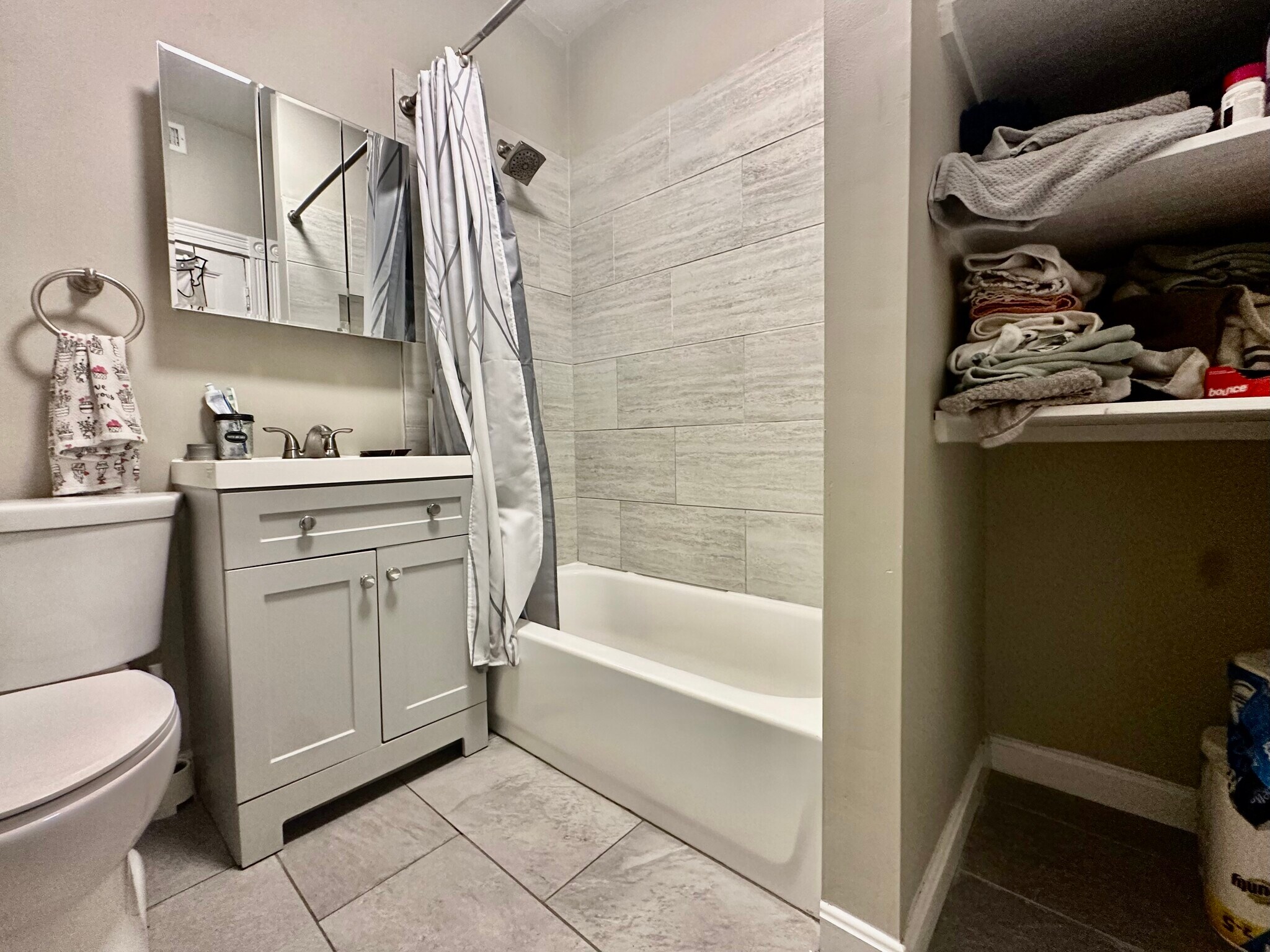 Building Photo - 5 Sachem St